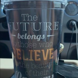 Meet your Posher, Ney